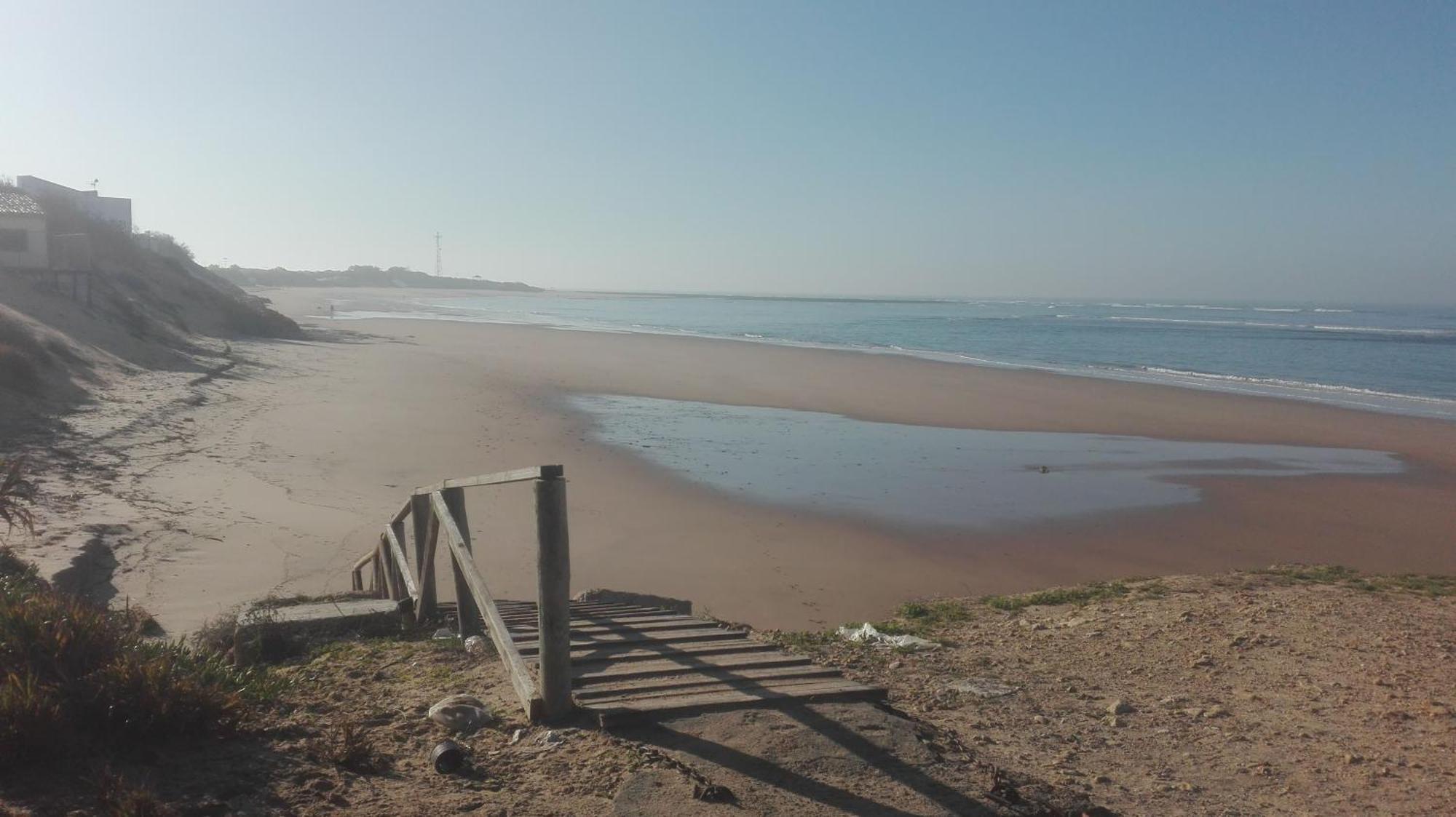 En Finca Las Dunas Dos Chalets Con Jacuzzis En Primera Linea De Playa , Uno De 4 Dormitorios Y Otro De 2 Dormitorios, Llama Al Seiscientos Veintisiete Cuatrocientos Diecisiete Trescientos Noventa Y Ocho ロタ エクステリア 写真